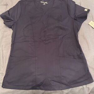 Butter Short Sleeve V-Neck Scrub Top in Navy